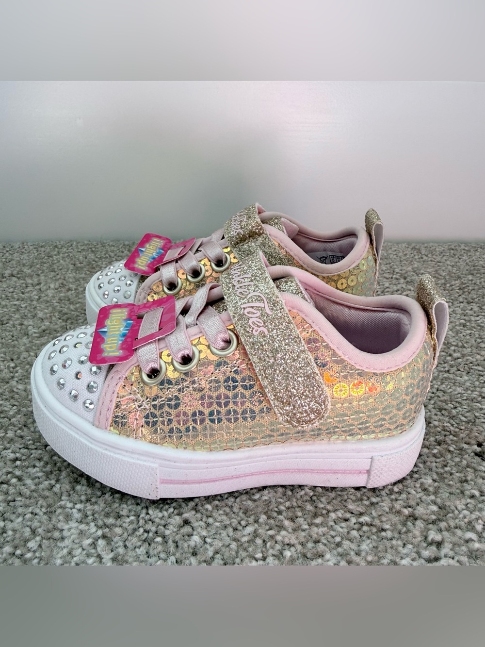 New! Skechers Twinkle Toes light up sequin shoes size toddler 5